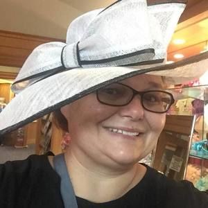 Meet your Posher, Tonya